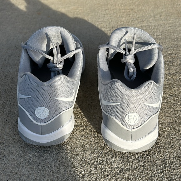 Nike KD 16 Shoes - Picture 2 of 6